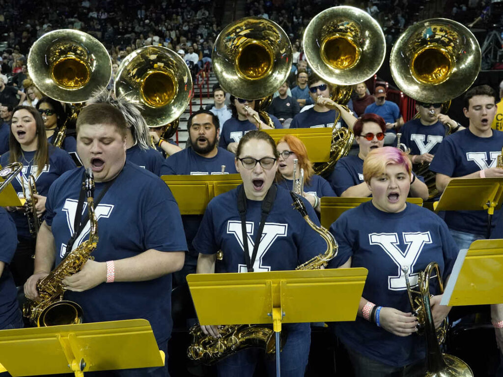 Connecticut honors University of Idaho's band for its Yale March Madness support : NPR