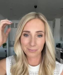 Make-up expert Lauren shared her foolproof hack for avoiding 'raccoon eyes'