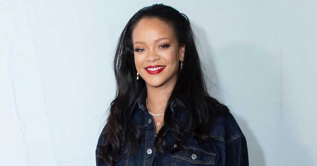 Is Rihanna Pregnant? Netizens Speculate After Seeing Her Viral