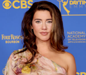 The Bold and the Beautiful's Jacqueline MacInnes Wood in Workout Gear Shows Off "Goalz and Gainzzz"