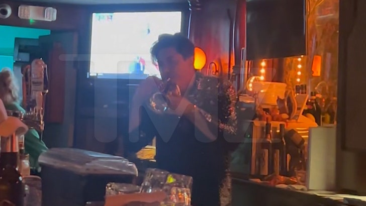 Tom Sandoval Blasts 'Happy Birthday' on Trumpet at Bar