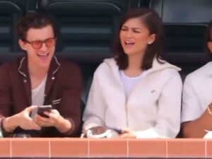 Zendaya and Tom Holland Sing Whitney Houston Song at Tennis Match