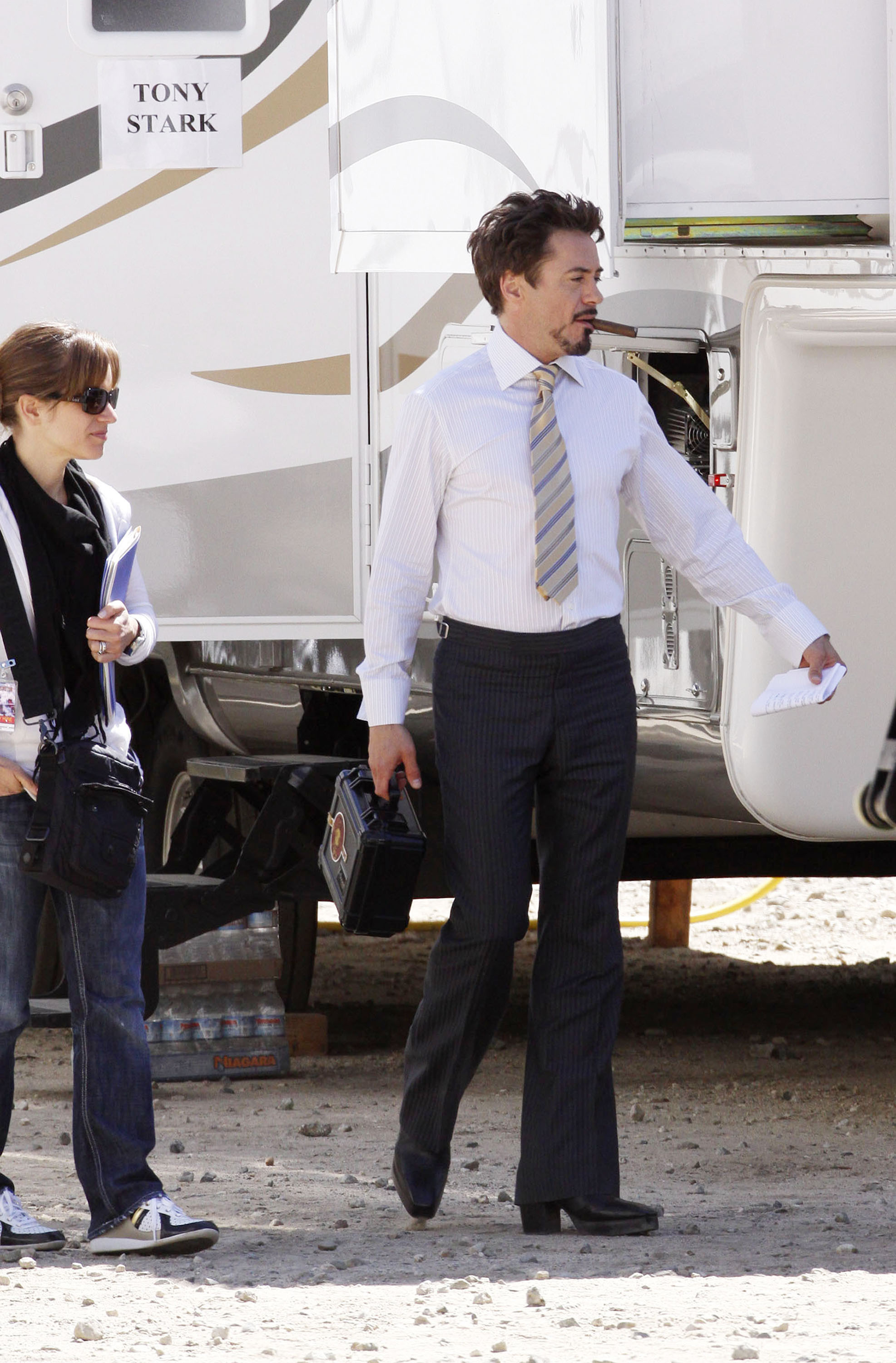 Fans first noticed Robert wearing high heels on the set of Iron Man