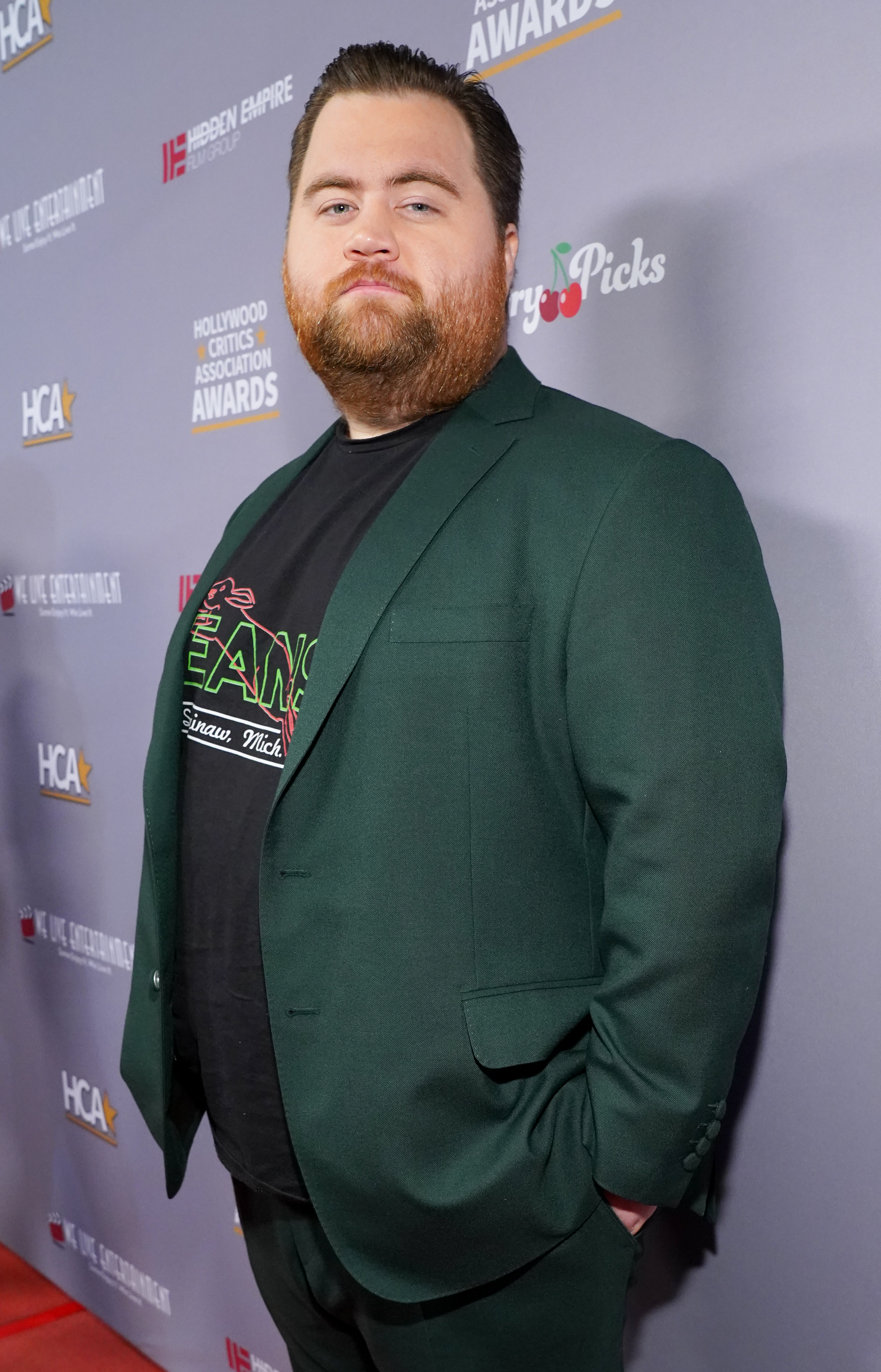 Fans are not keen about Paul Walter Hauser portraying the late comedian