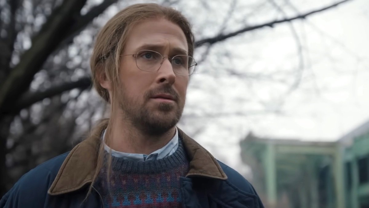 Ryan Gosling with long hair and glasses outside in SNL's Papyrus 2