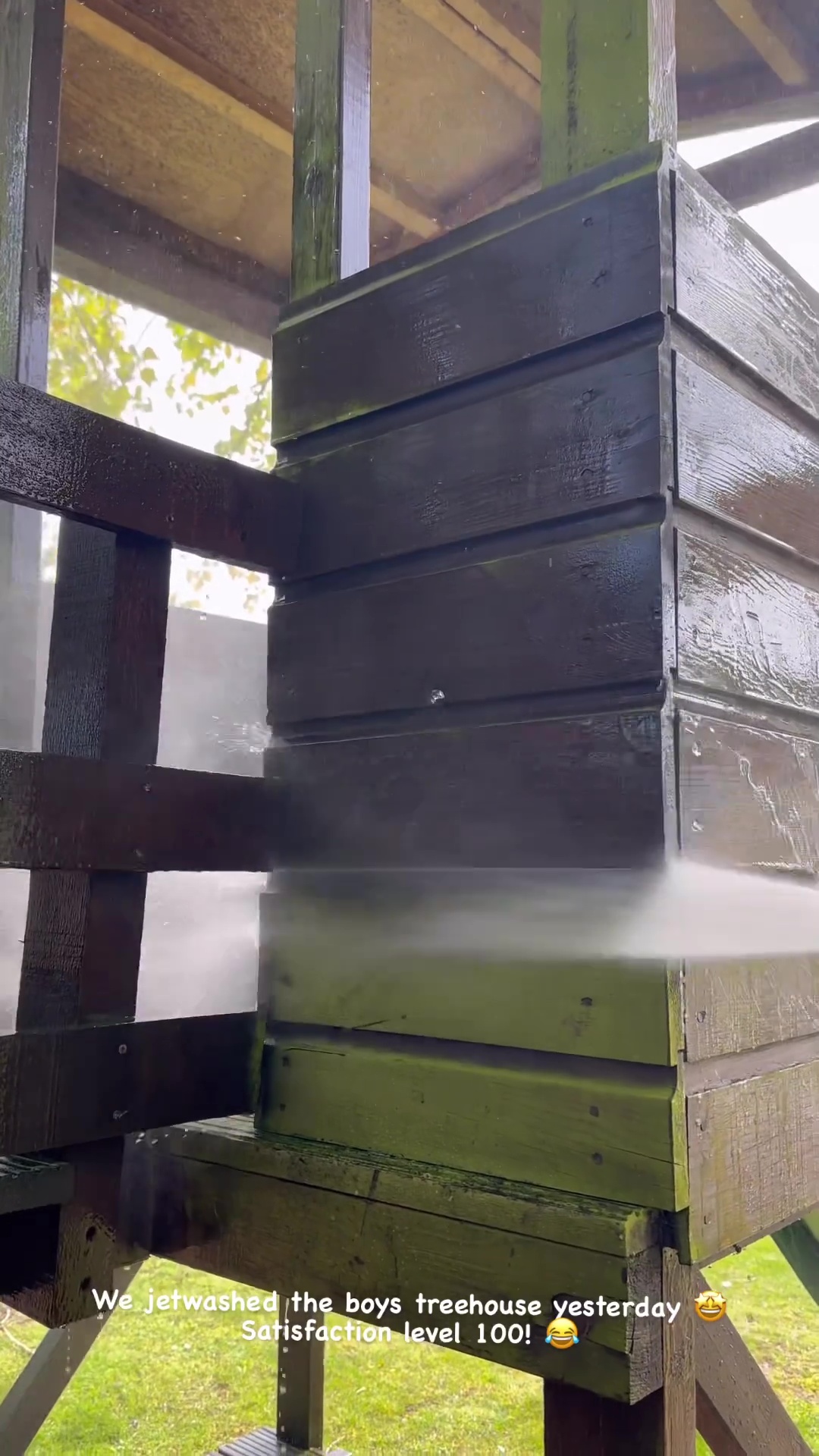 The once green-covered treehouse was instantly transformed with Sophie's jet wash