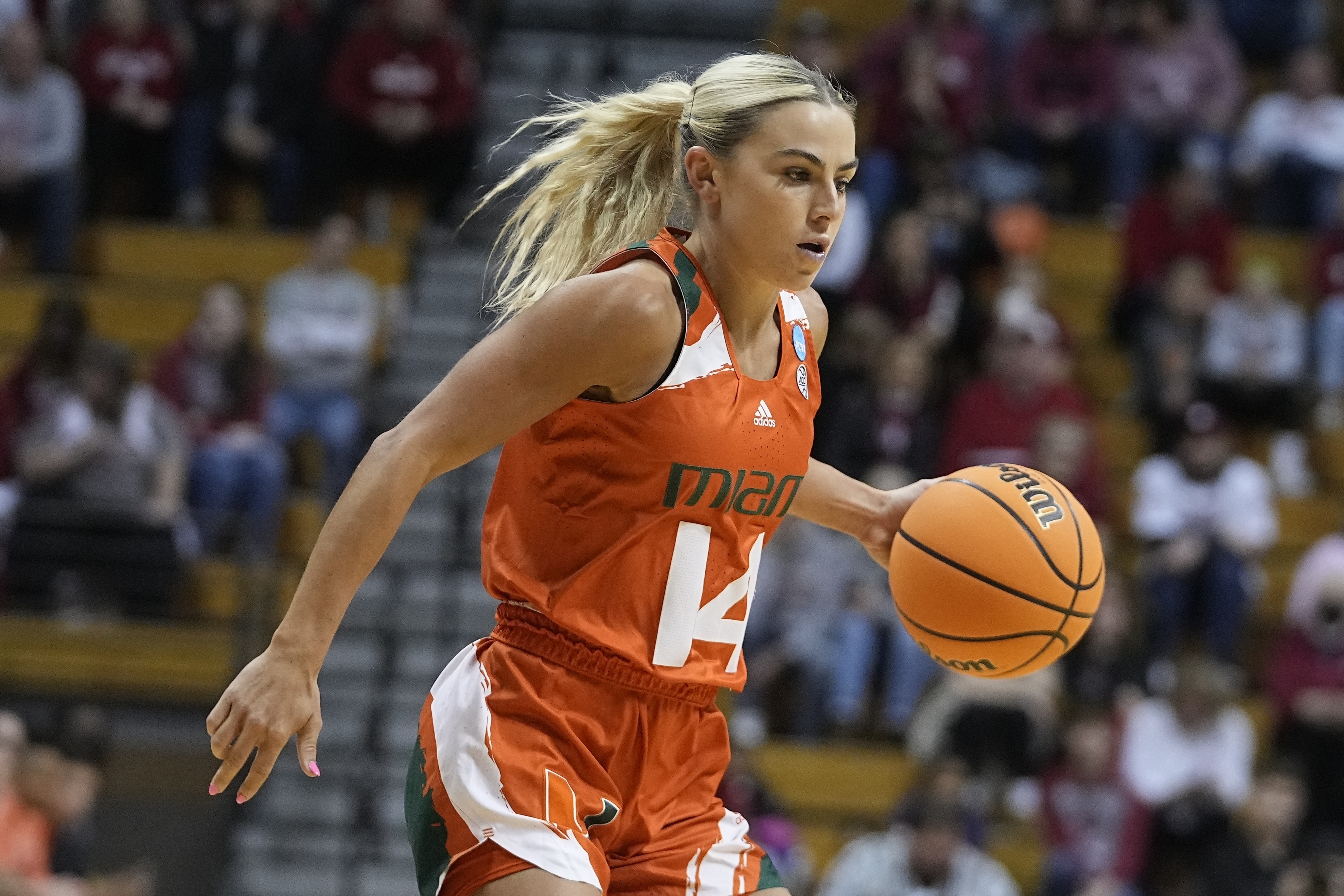 Hanna's twin Haley is also set to return to college basketball this season, having transferred to TCU