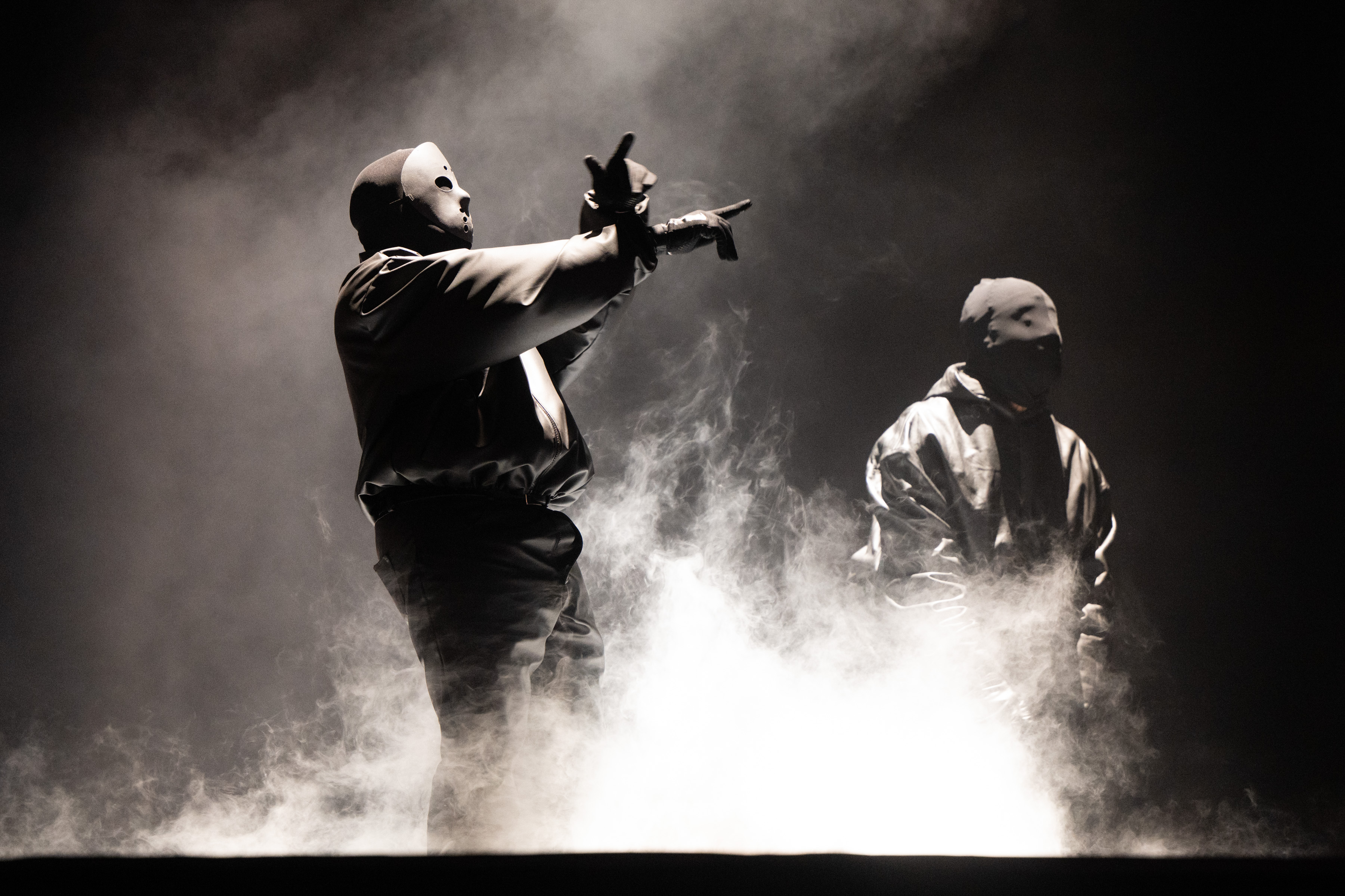 Back in March, Kanye took another jab at Drake on social media