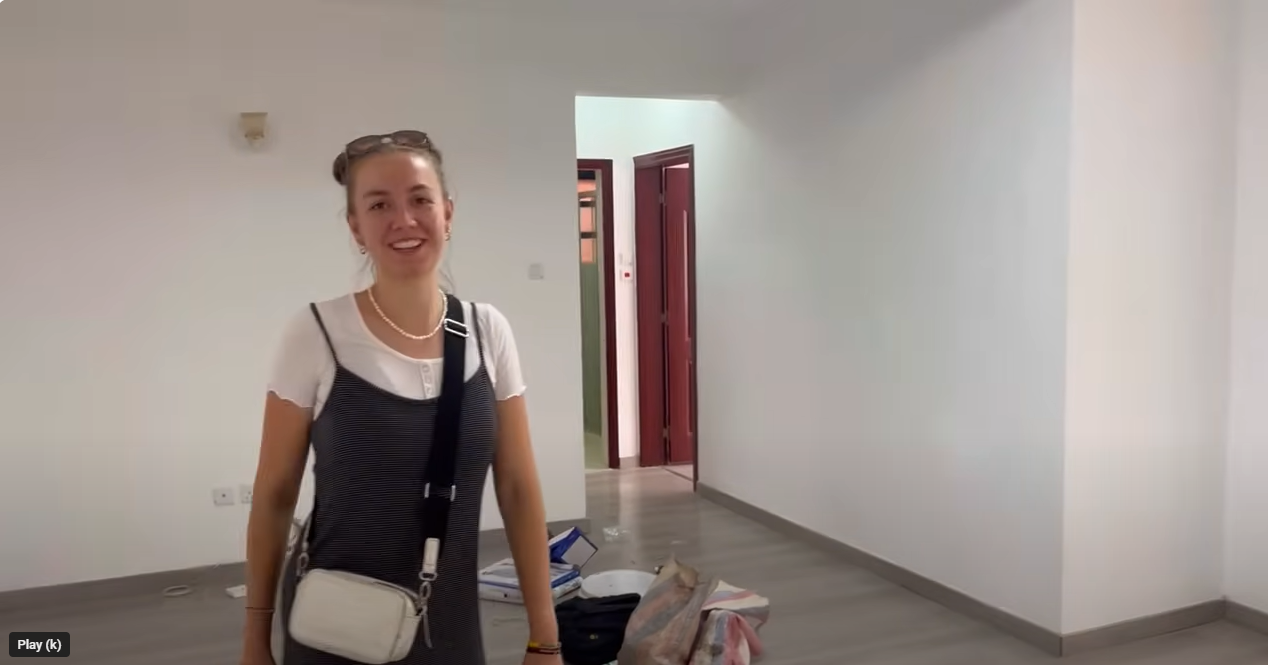 The pair have also recently brought a large apartment, here Leni does a tour for YouTube subscribers