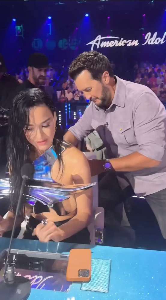 Katy Perry's top came off on the last episode of American Idol
