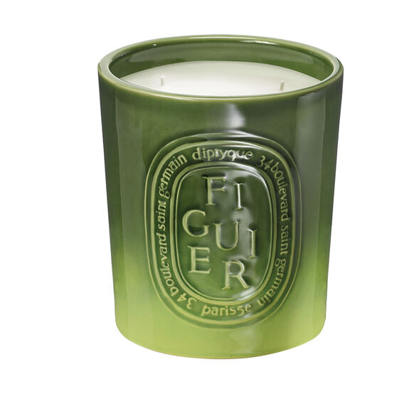 She also dropped a £285 Diptyque candle inside goody bags - a scent that shoppers often comment on when visting her store
