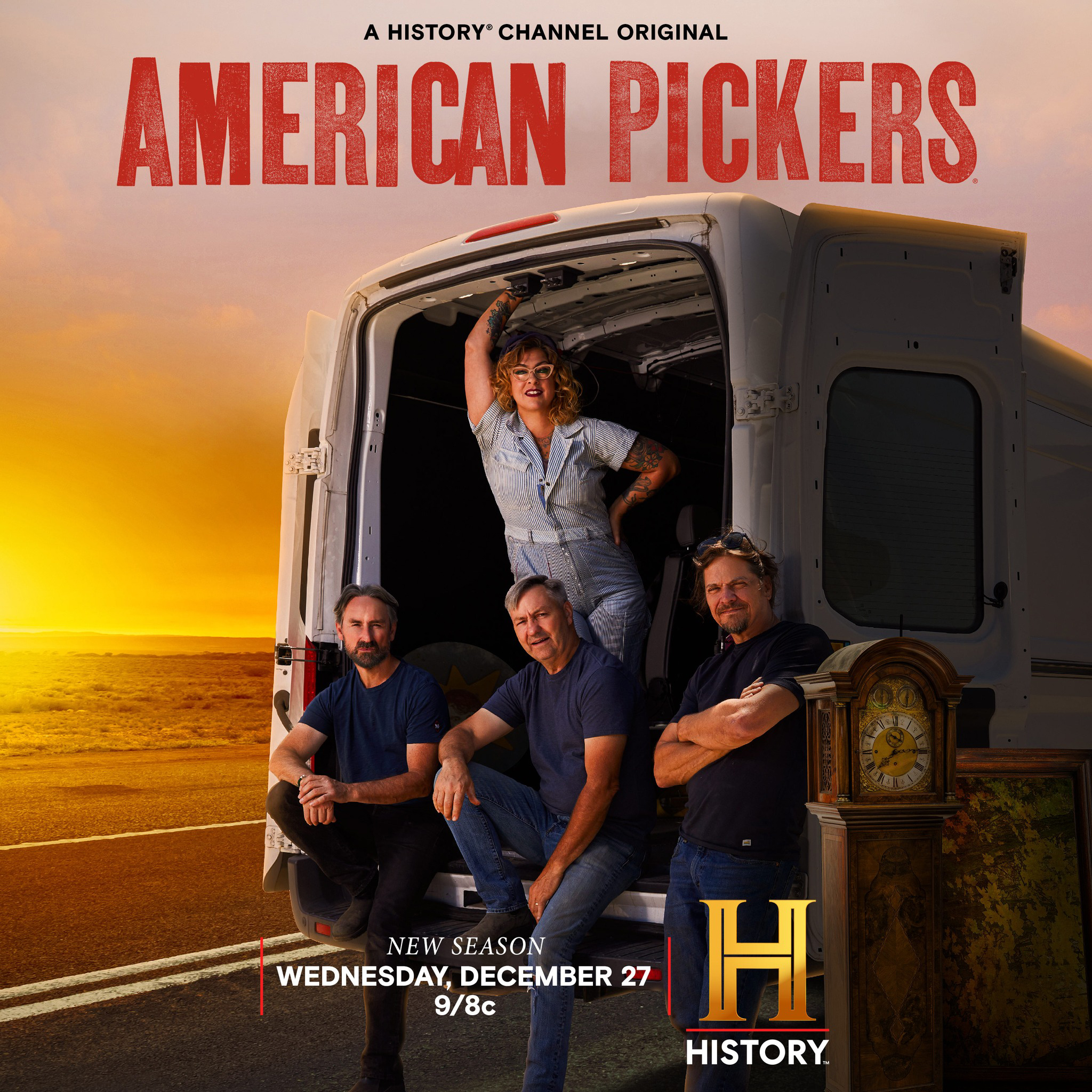 Mike pictured with Robbie Wolfe, Danielle Colby, and Jon Salazy for an American Pickers promo