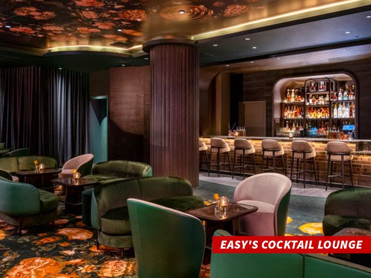 Easy's Cocktail Lounge_sub_