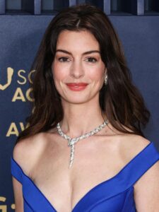 Anne Hathaway attends the 30th Annual Screen Actors Guild Awards