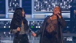 Cher Gets iHeart Icon Award But Fans Say Jennifer Hudson Tried to Upstage Her