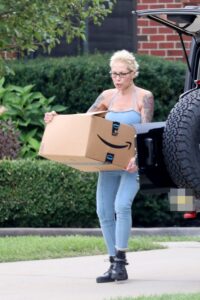 Kim Mathers was seen outside of her home loading her car with boxes last year