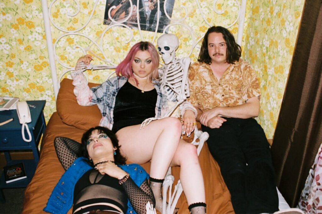 Hey Violet Drop Personal New Single ‘Best Imposter’