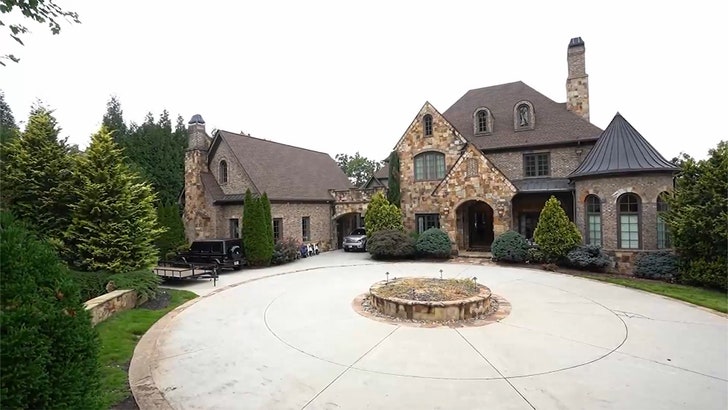 Kim Zolciak & Kroy Biermann's Home to Be Foreclosed in Days Unless They Act