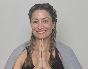 Rebecca Loos In Yoga Workout Gear Is “So Grateful”