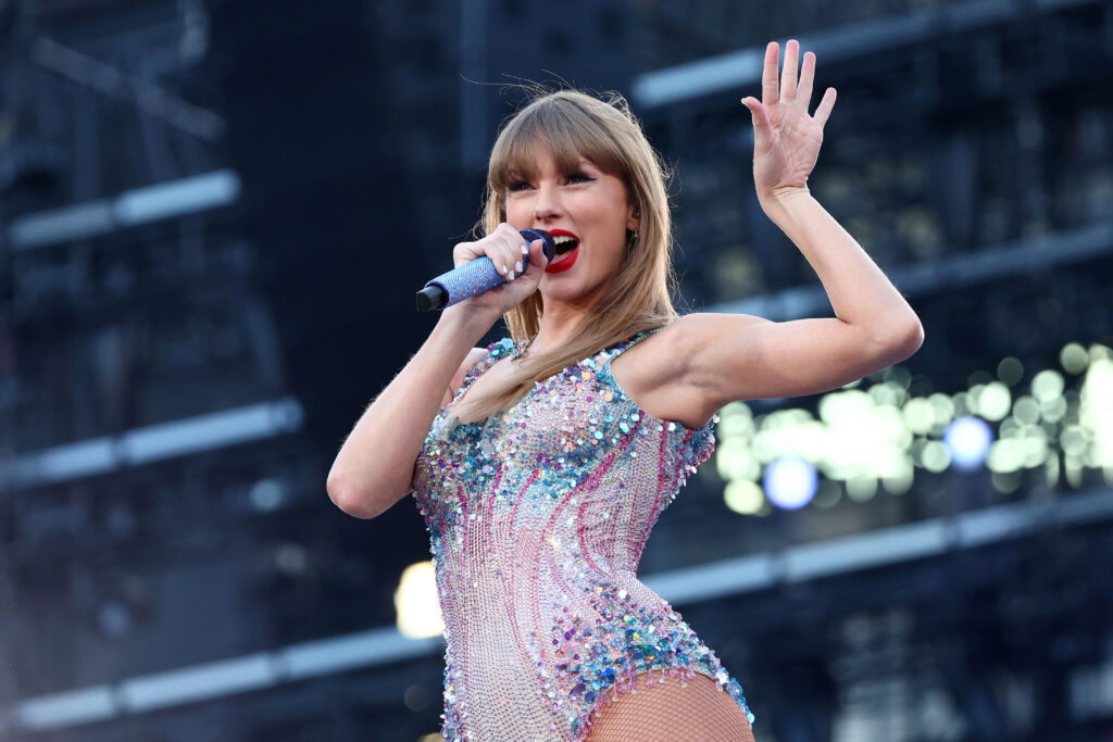 Taylor Swift's private jets flew 178,000 miles in a year