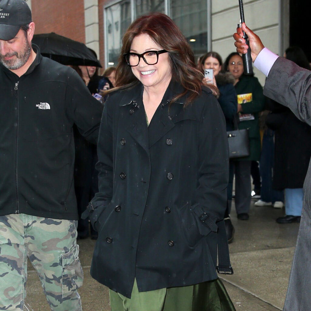 Food Network's Valerie Bertinelli stunned fans after she supposedly stepped out with her new boyfriend without them realizing