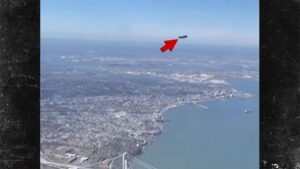 Woman Claims to Have Filmed Possible UFO From Airplane Above NYC