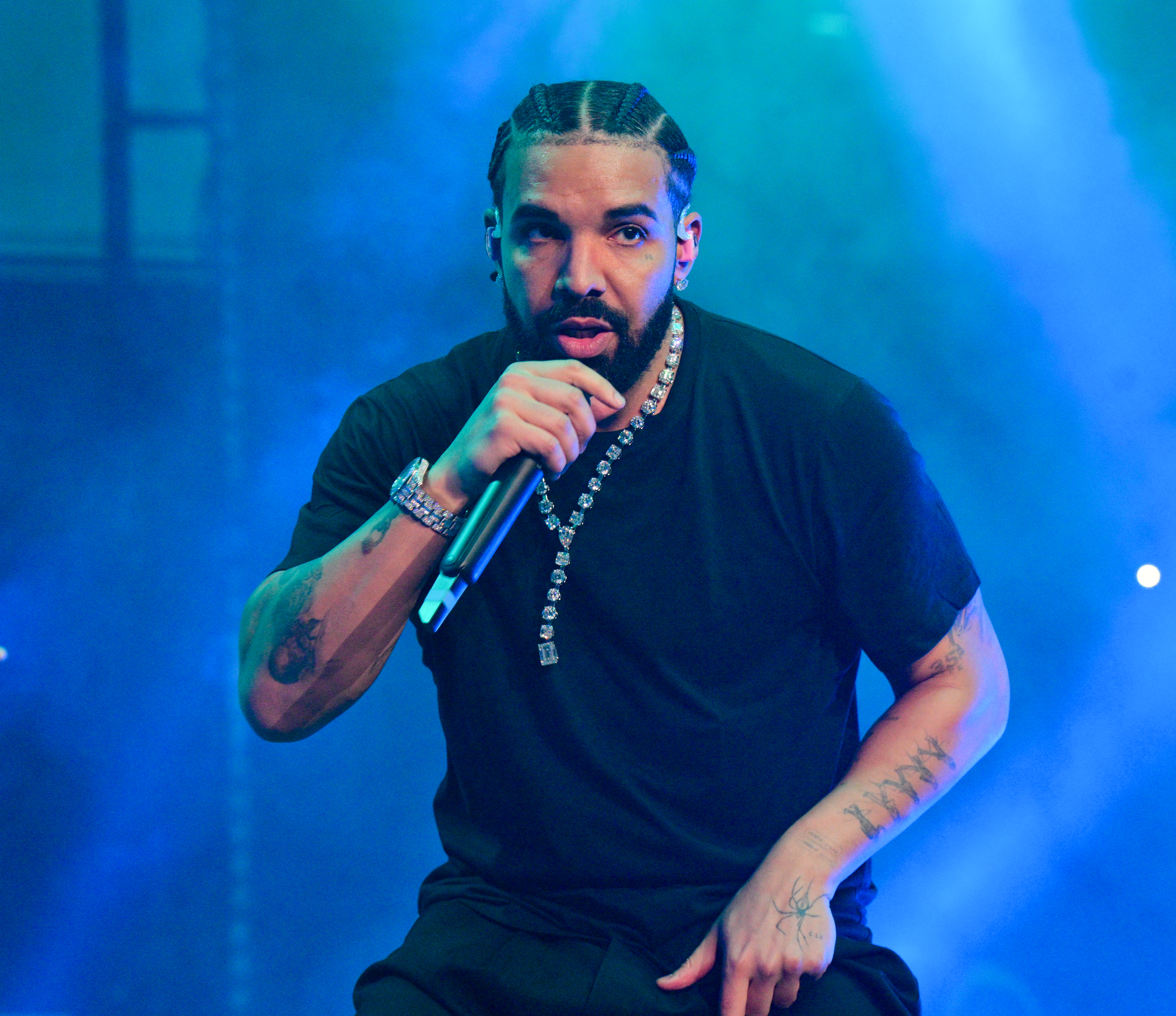 Drake's fans will be able to see him and other huge stars back on the platform after TikTok and Universal Music Group ended their feud