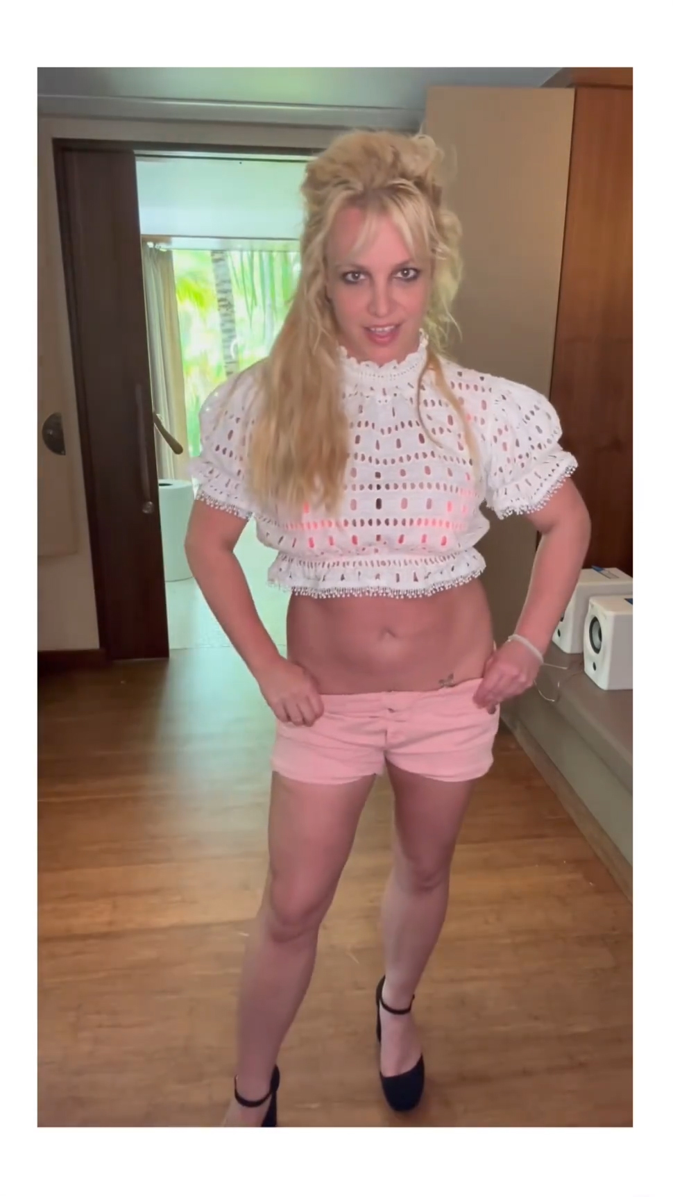 Britney's newest upload comes as a source recently revealed the pop singer is attempting to mend the relationships with her now-teenage sons