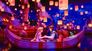 Rapunzel and Flynn animatronics in a boat as part of Tokyo DisneySea's Tangled ride, Rapunzel's Lantern Festival