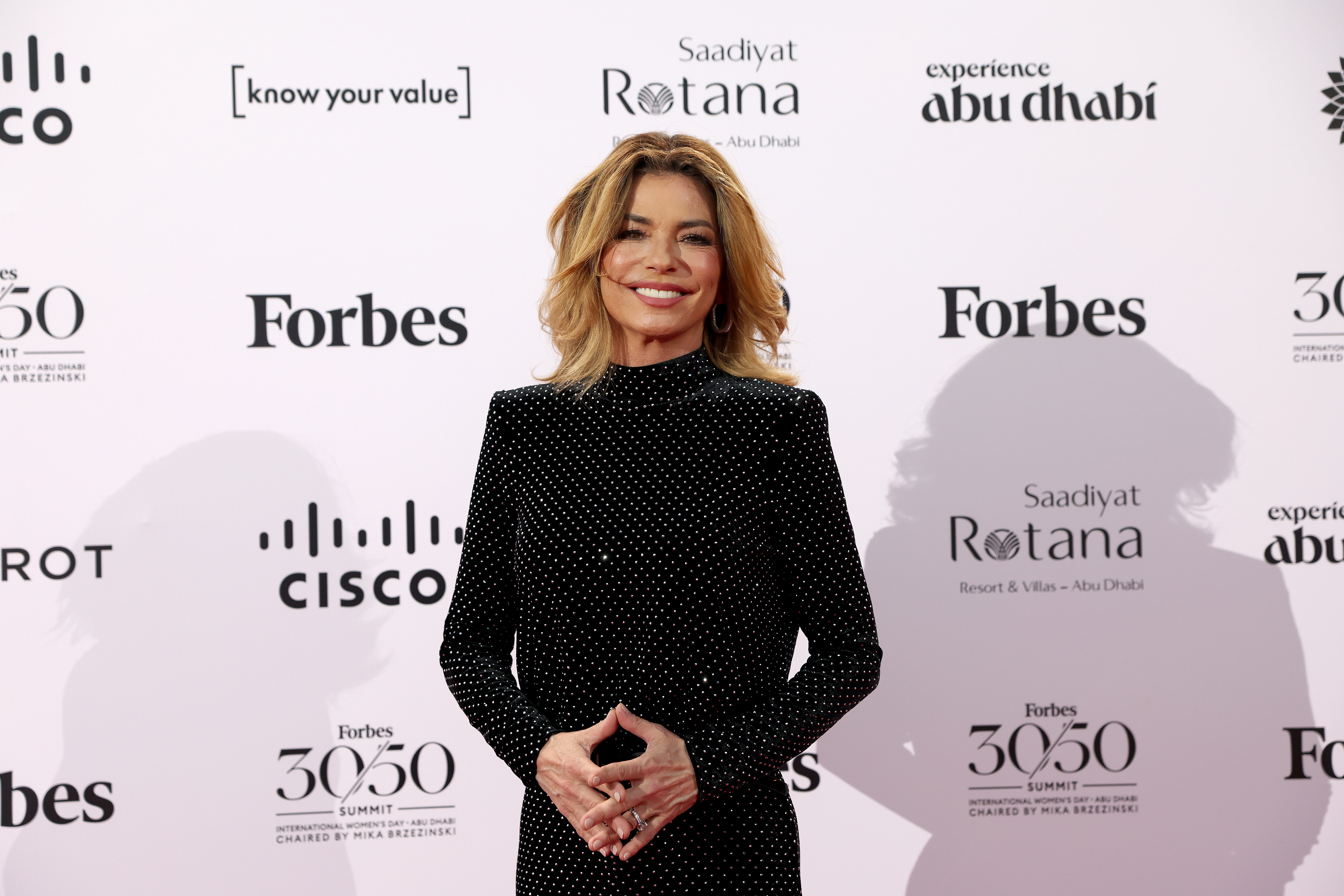Shania recently sported brunette hair at the Forbes 30/50 Summit International Women’s Day Awards Gala