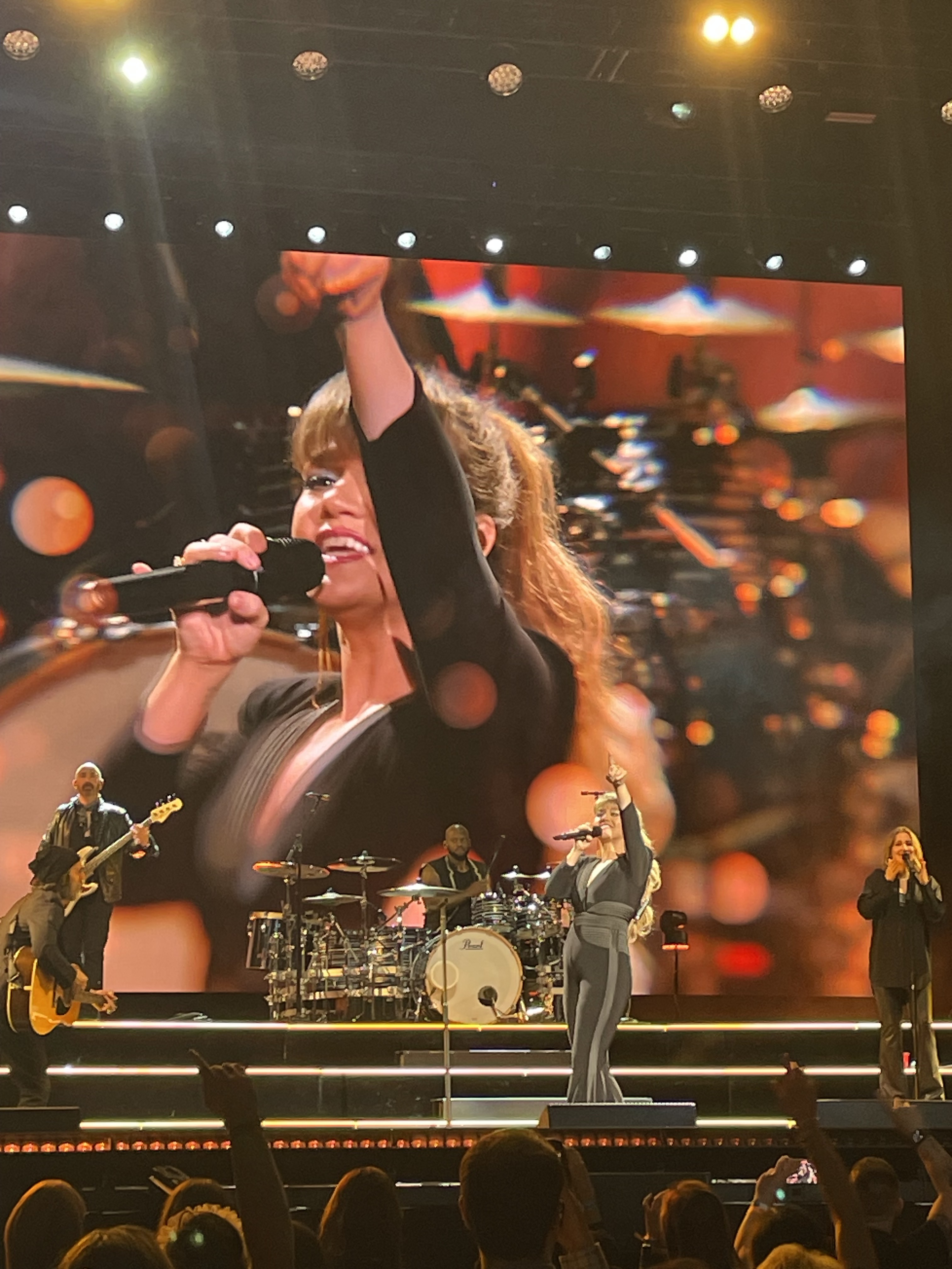 Kelly performed at Hard Rock Live at Etess Arena in Atlantic City on May 10 and May 11