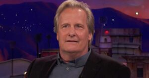 A Man in Full Star Jeff Daniels Almost Quit Acting In 2014 Before Jim Carrey Stopped Him