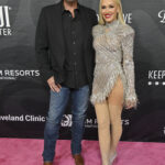 Blake Shelton called Gwen Stefani superwoman and gushed over his stepsons at a charity gala in Las Vegas