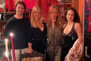 christie-brinkley-gushes-over-her-babies-in-rare-group-photo-with-kids