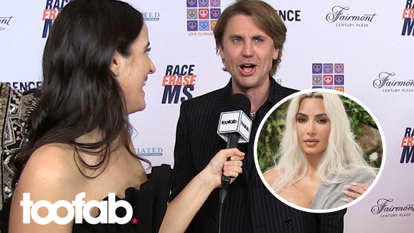 Food God Has Some Notes About Kim Kardashian's Met Gala Look & That ...