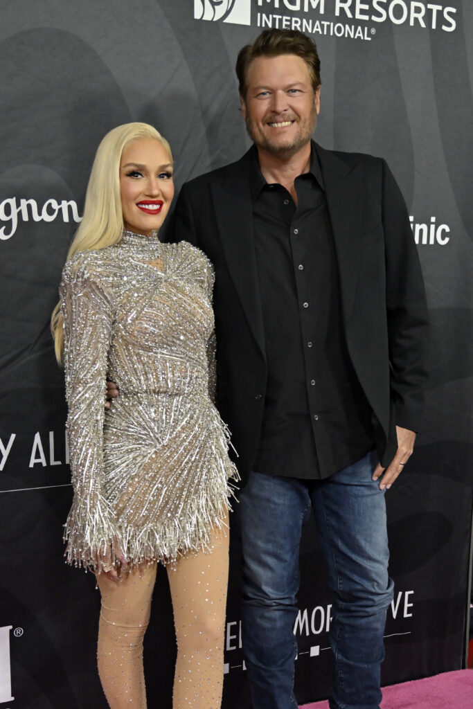 Gwen Stefani and Blake Shelton gushed over their relationship while performing at a charity gala in Las Vegas