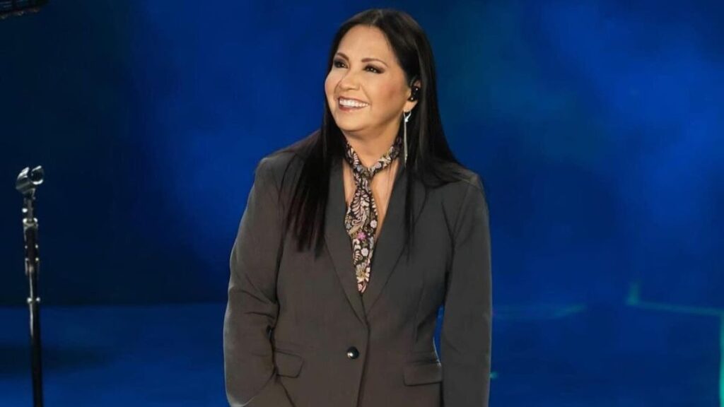 How to Get Tickets to Ana Gabriel's 2024 Tour