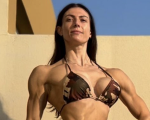IFBB Pro Charlotte Ellis in Two-Piece Workout Gear Shows "Awesome Result"
