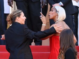 Kelly Rowland arguing with security at Cannes