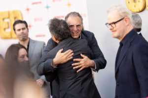 seinfeld-star-michael-richards-reunites-with-jerry-seinfeld-in-first-red-carpet-appearance-in-8-years