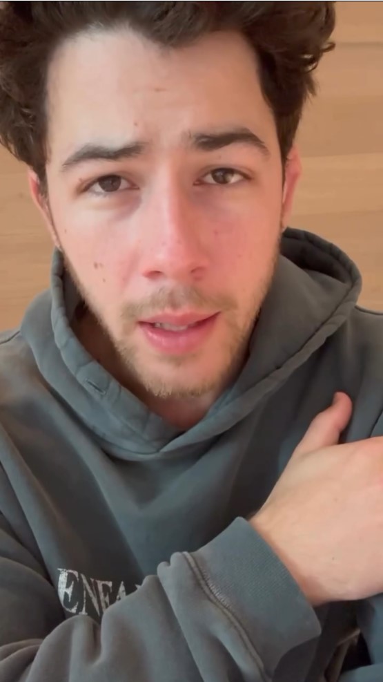 Nick Jonas admits he's 'sorry' & 'hates disappointing' fans as singer ...