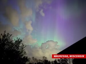 Waukesha, Wisconsin_northern lights_