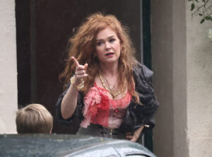 Isla Fisher returns to work for the first time since her divorce as she shoots scenes for the new Bridget Jones film