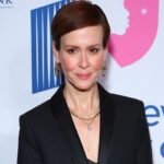 Sarah Paulson Calls Out Actress Who Sent Her 'Six Pages' of Notes on Broadway Show