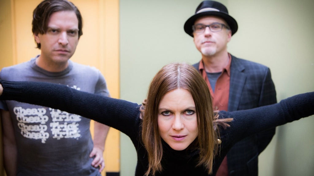 The Juliana Hatfield Three Announces Tour with Soul Asylum