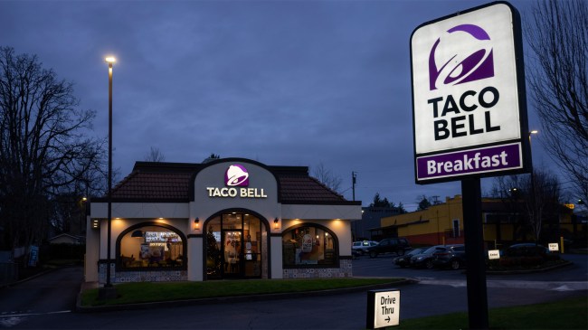 Taco Bell Restaurant in the Evening