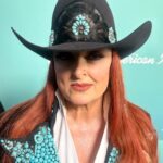 Wynonna Judd seemed to clap back at American Idol viewers by sharing new photos of her dynamic look for Sunday night's finale episode