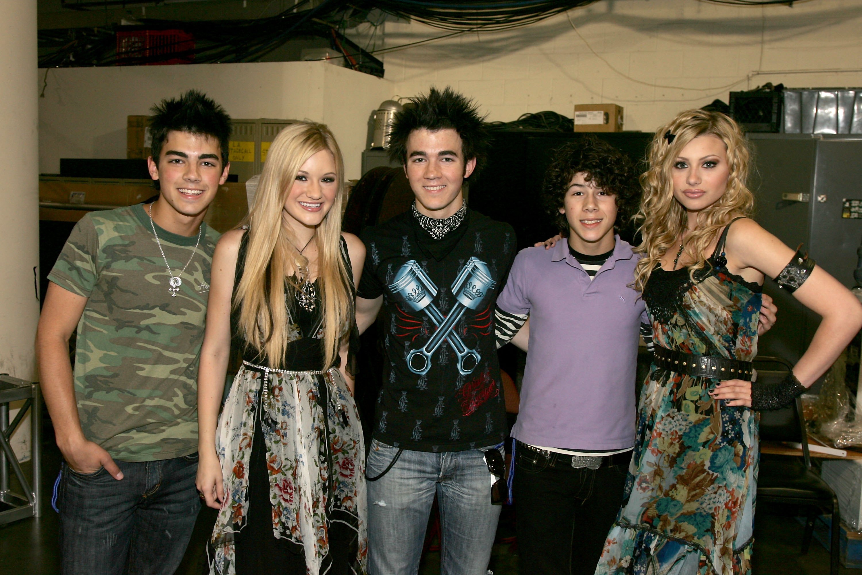 Pictured from left to right: Joe Jonas, AJ Michalka, Kevin Jonas, Nick Jonas, and Aly Michalka