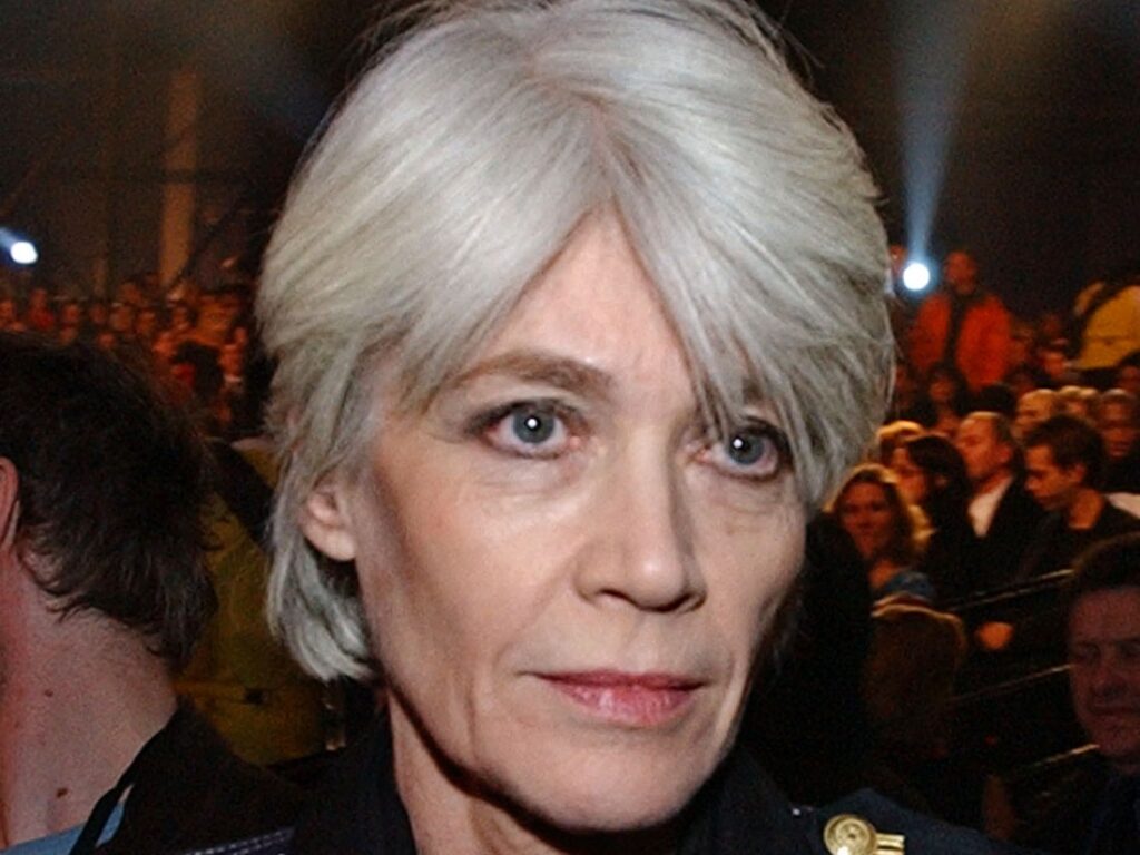 French singer Françoise Hardy arrives at the annual Victoires de la Musique ceremony at the Zenith in Paris on March 5, 2005.