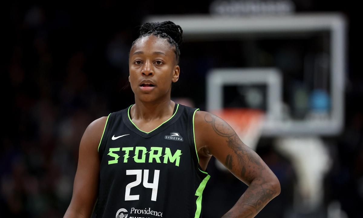 Phoenix Mercury v Seattle Storm